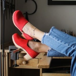NWT Sandgren’s Brett Red Suede Clogs size 37